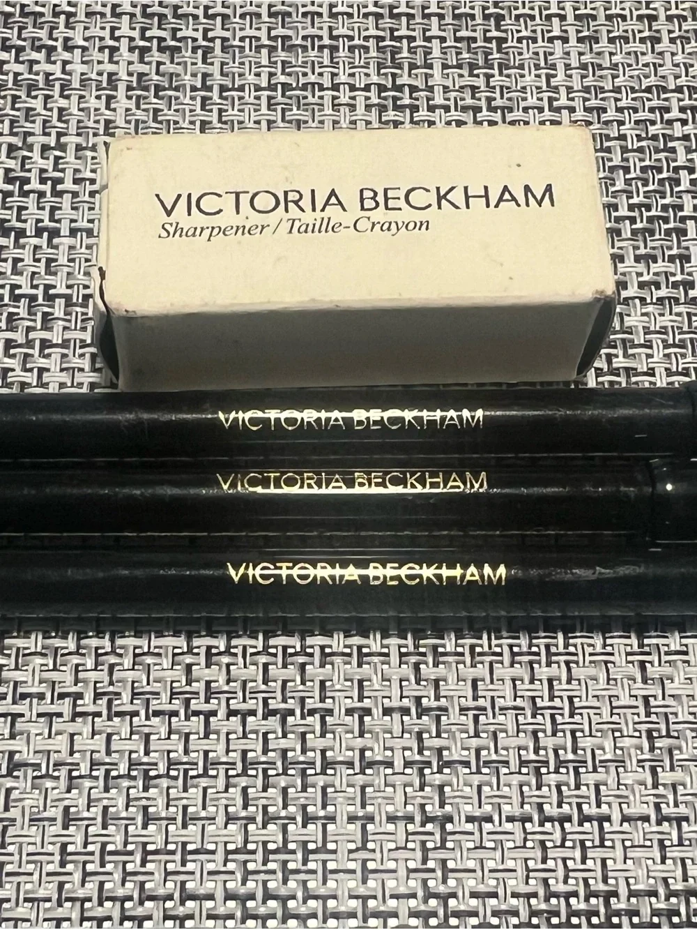 3 Victoria Beckham Eyeliner Cosmetic Pencils Black Brown Olive Green + Sharpener